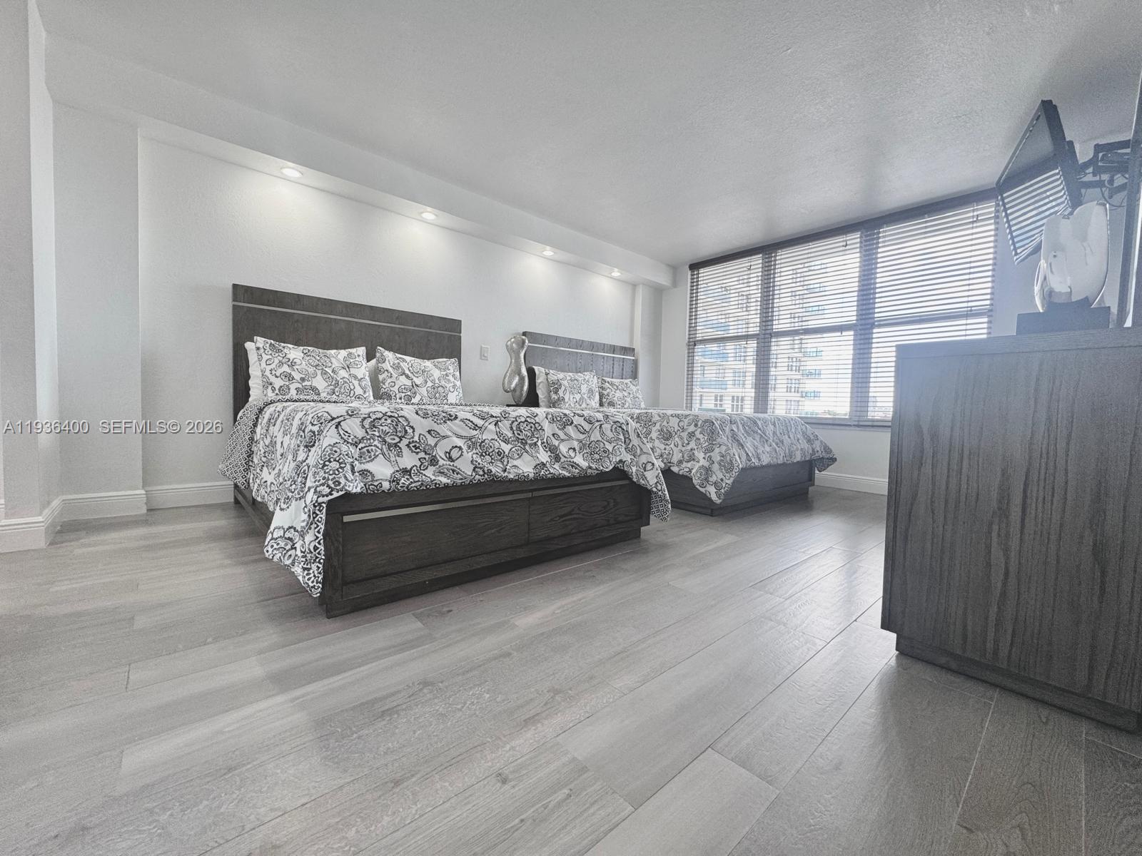 Photo of 3800 Ocean Dr  #423, Hollywood, Florida, 33019 - 