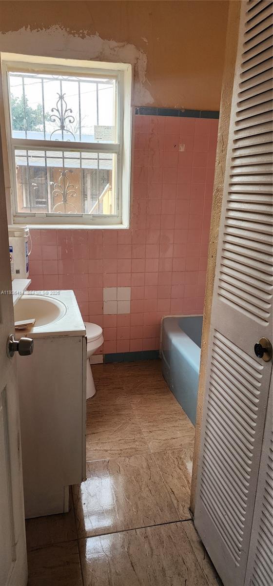   /  2380 sq. ft. $ 2025-12-30 0 Photo