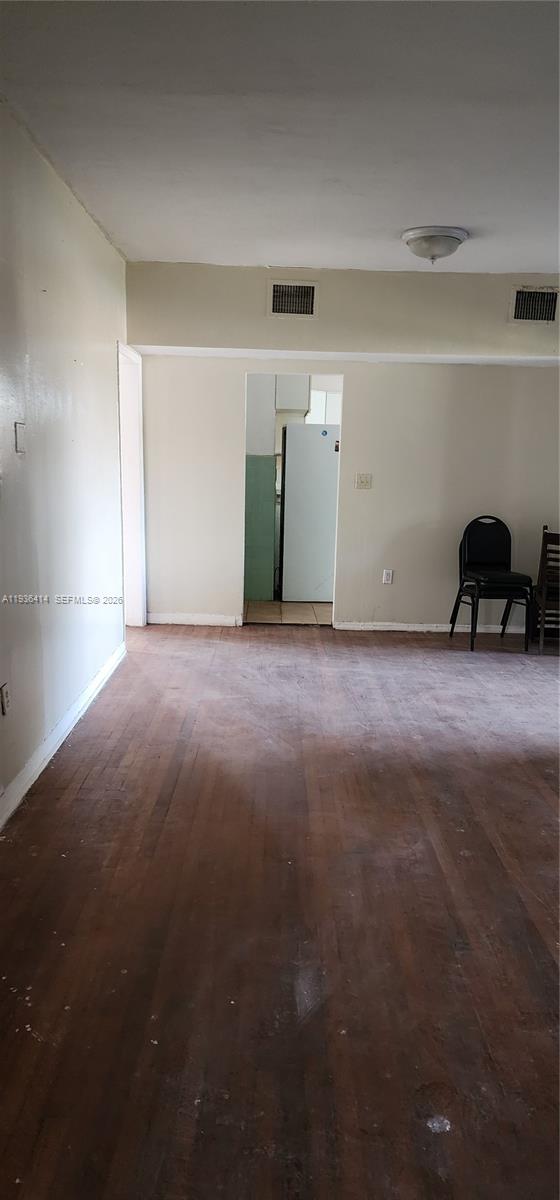   /  2380 sq. ft. $ 2025-12-30 0 Photo