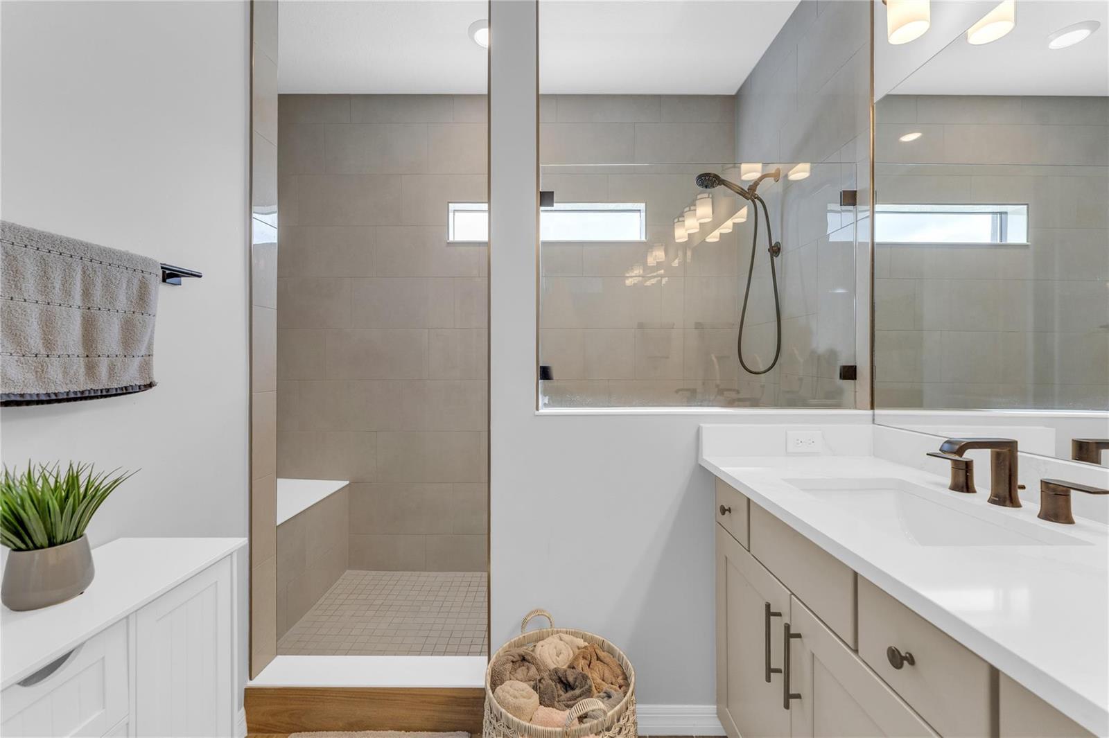 Ver detalles 2854 4 / 3 2130 sq. ft. $ 2026-04-29 0 foto