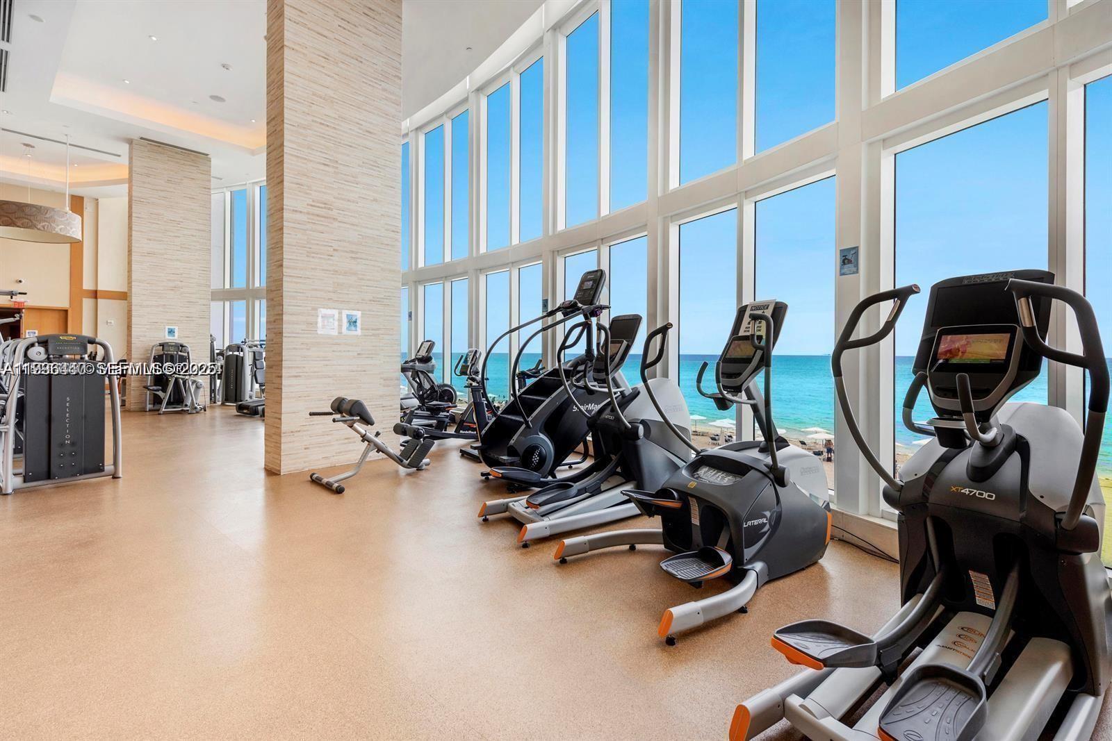 702 3 / 4 1979 sq. ft. $ 2025-12-30 0 foto