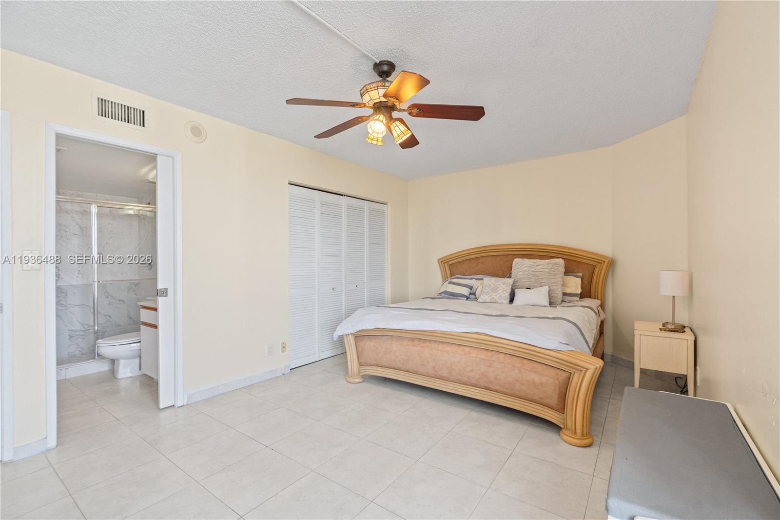 Photo of 19195 36th Ct  #1706, Aventura, Florida, 33180 - Third bedroom with ensuite bathroom