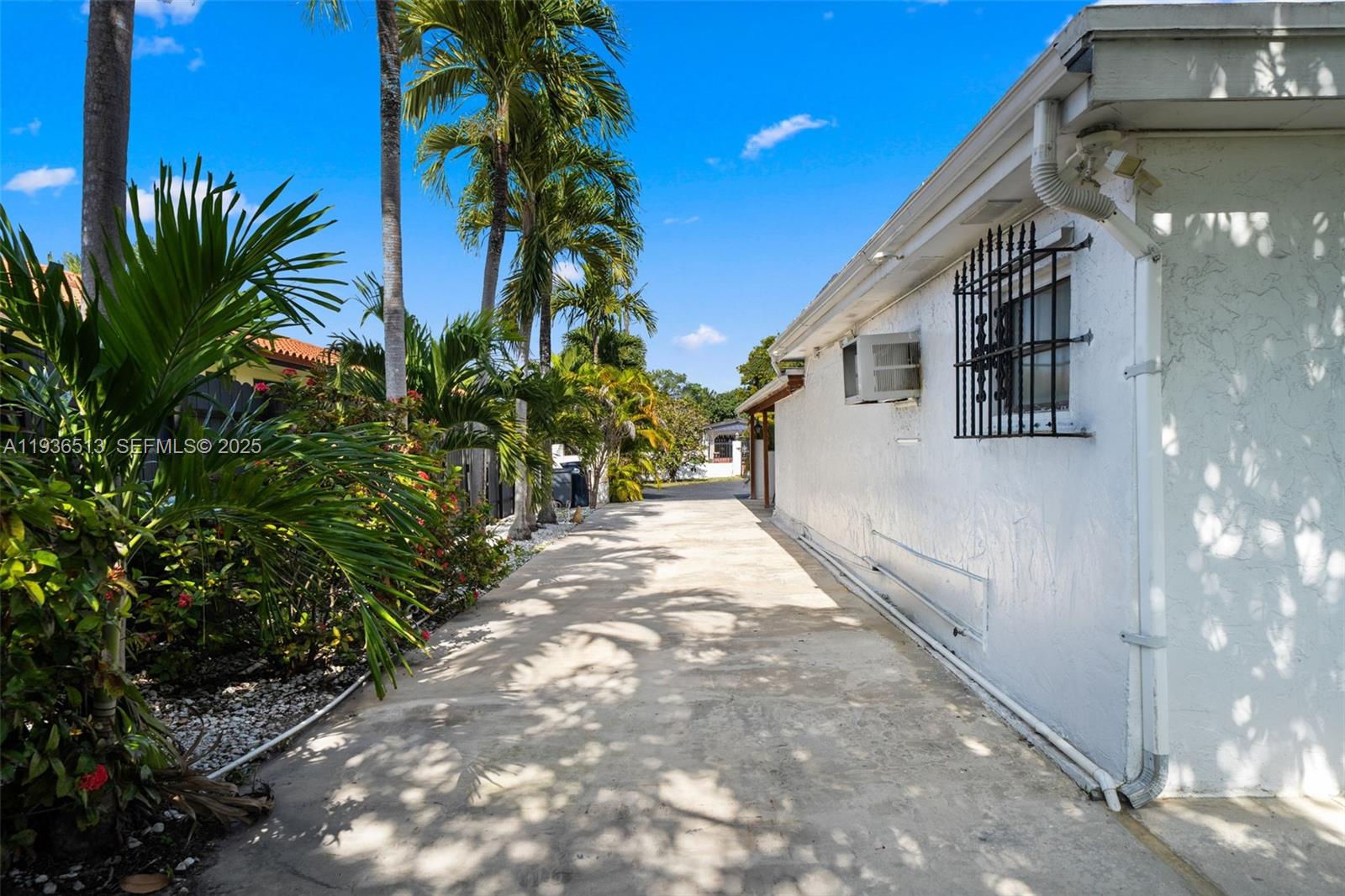 Подробнее / кв.футов $ 2025-12-30 0 Фото