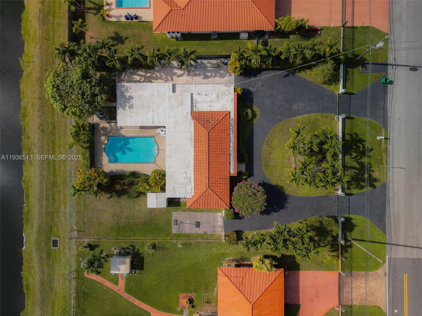 Подробнее / кв.футов $ 2025-12-30 0 Фото