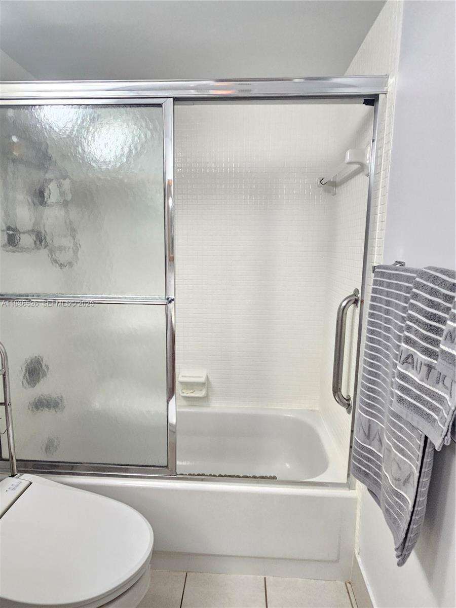 See details 62 2 / 2 820 sq. ft. $ 2025-12-30 0 Photo