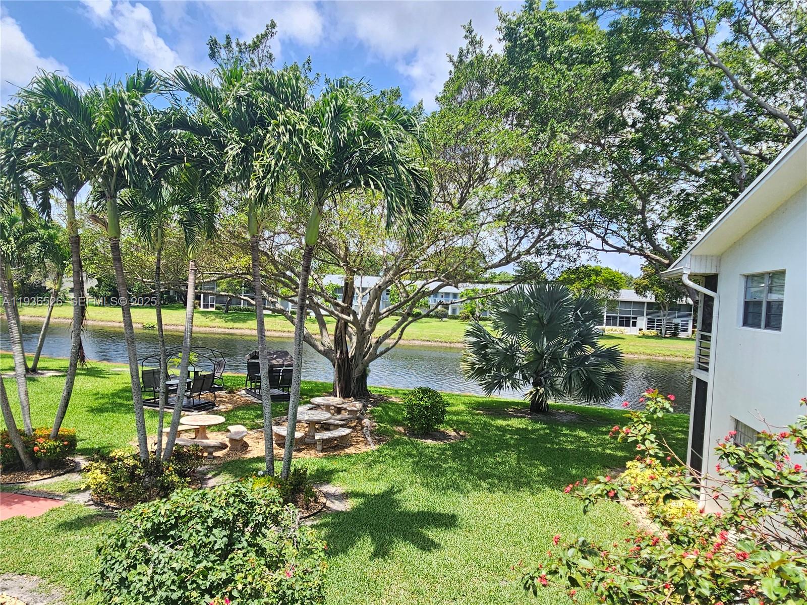 See details 62 2 / 2 820 sq. ft. $ 2025-12-30 0 Photo