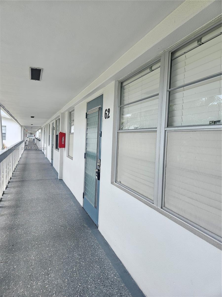 See details 62 2 / 2 820 sq. ft. $ 2025-12-30 0 Photo