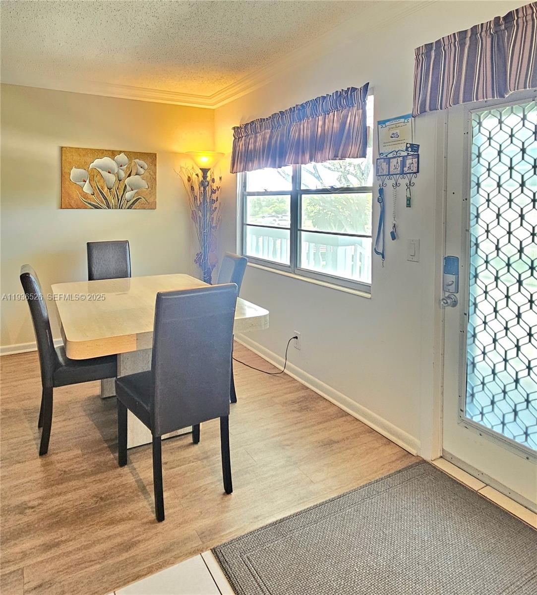 See details 62 2 / 2 820 sq. ft. $ 2025-12-30 0 Photo