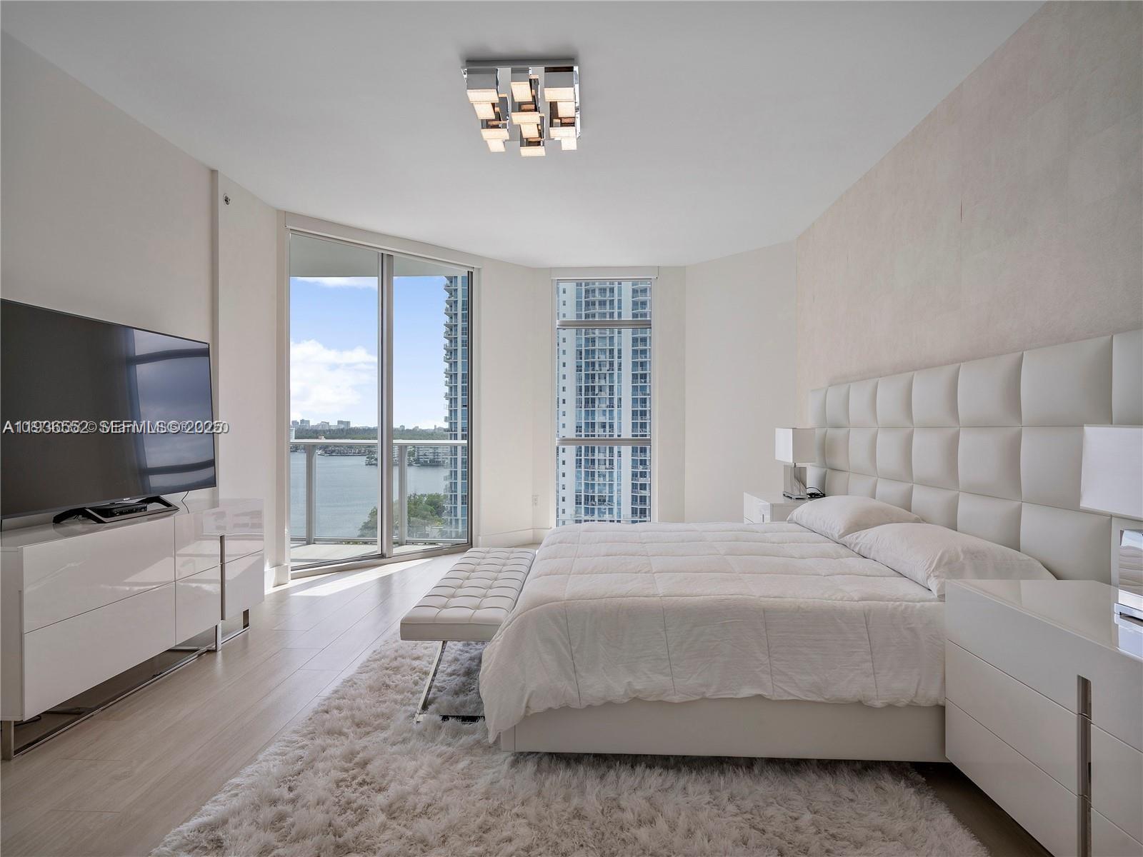 Photo of 17301 Biscayne Blvd #1105, North Miami Beach, Florida, 33160 -