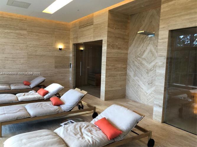 Photo of 17301 Biscayne Blvd #1105, North Miami Beach, Florida, 33160 -