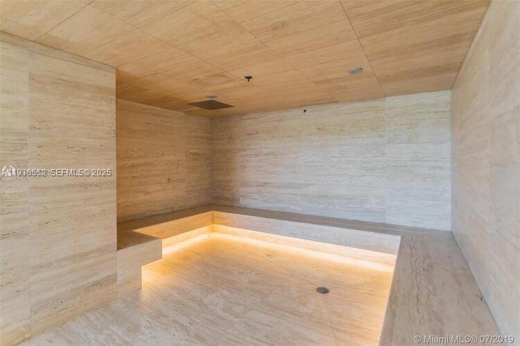 Photo of 17301 Biscayne Blvd #1105, North Miami Beach, Florida, 33160 -