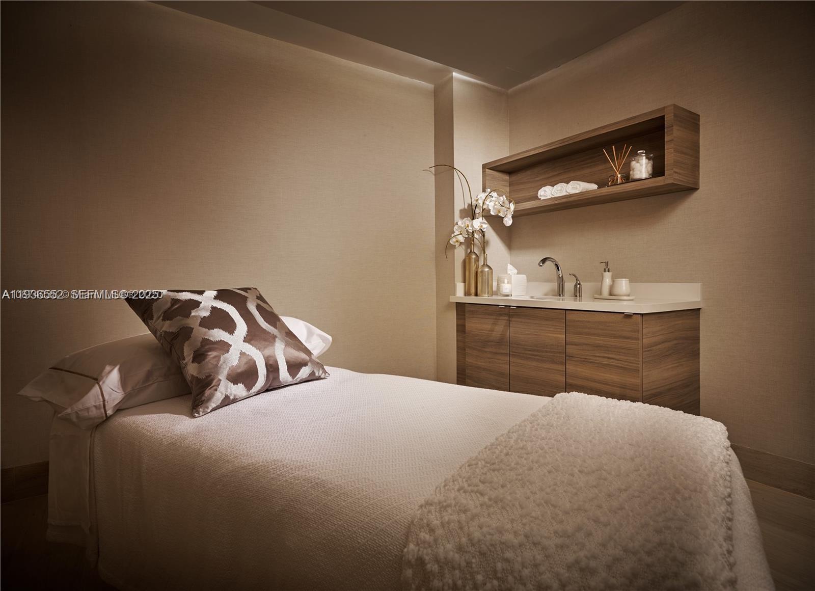 Photo of 17301 Biscayne Blvd #1105, North Miami Beach, Florida, 33160 -