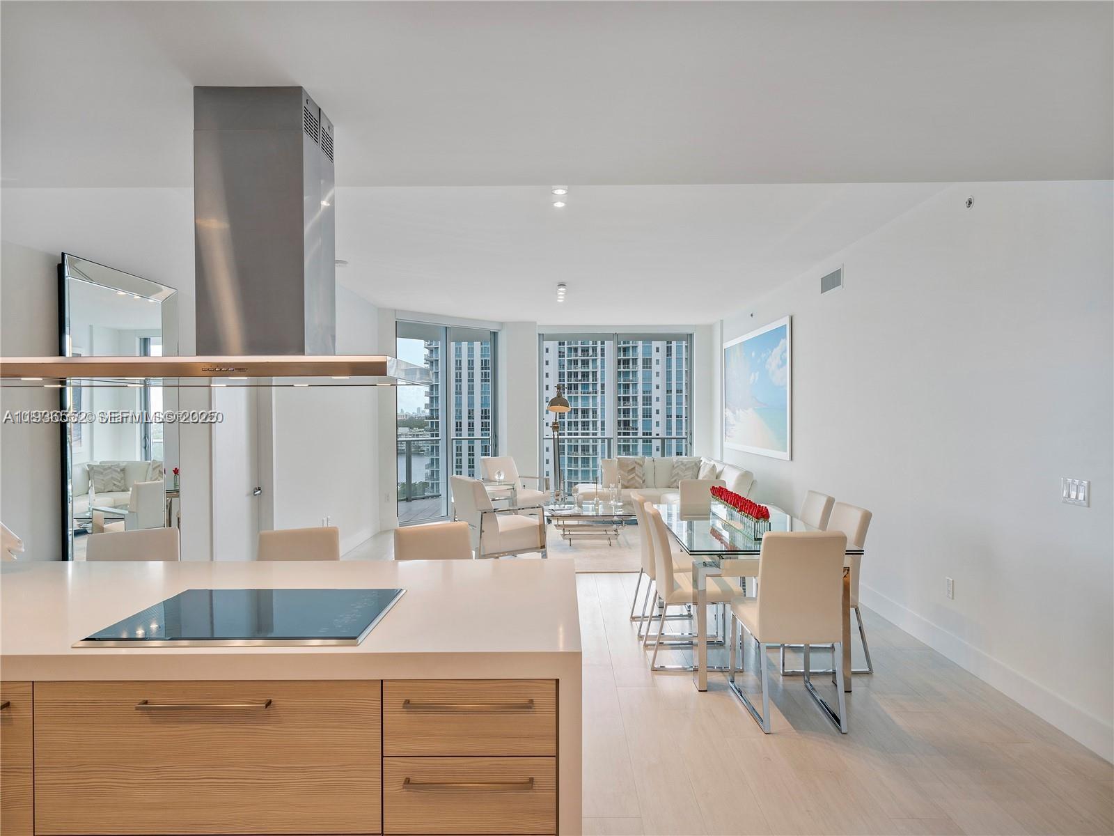 Photo of 17301 Biscayne Blvd #1105, North Miami Beach, Florida, 33160 -