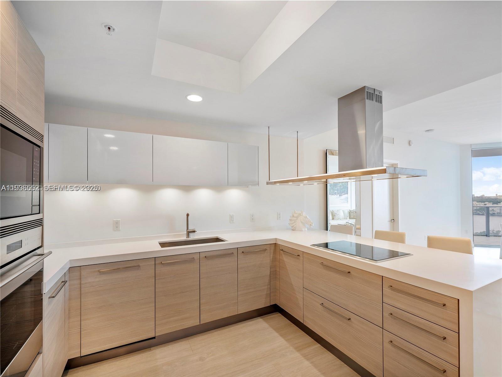 Photo of 17301 Biscayne Blvd #1105, North Miami Beach, Florida, 33160 -