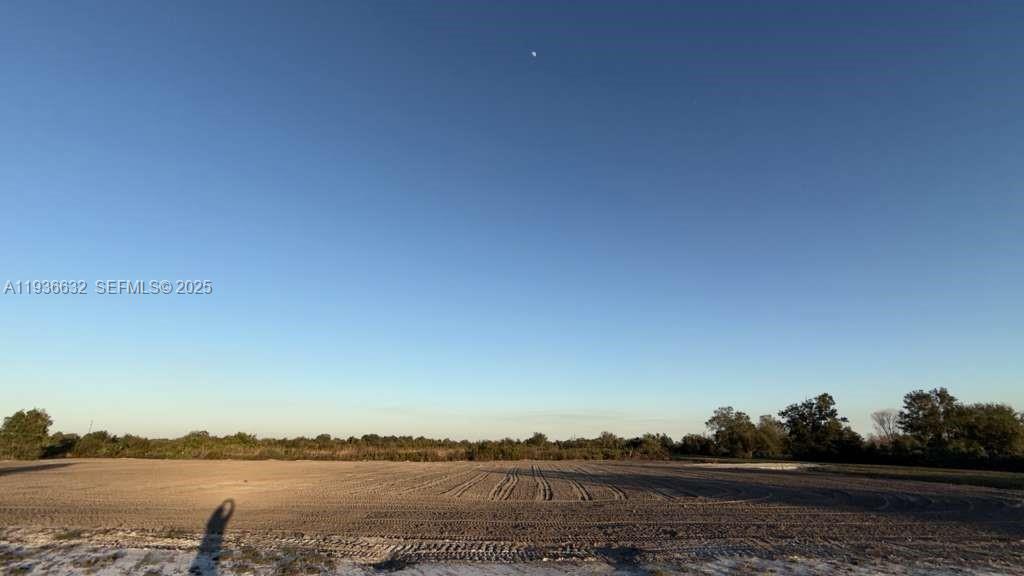   /   sq. ft. $ 2025-12-30 0 Photo