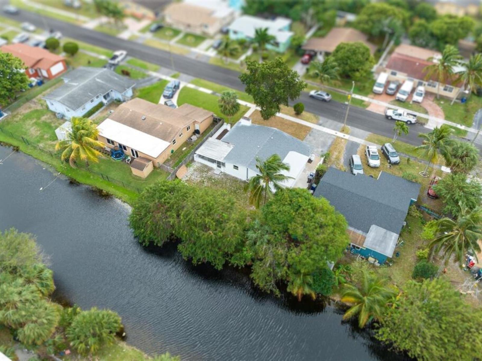 Ver detalles 4421 3 / 2 1368 sq. ft. $ 2026-06-22 0 foto