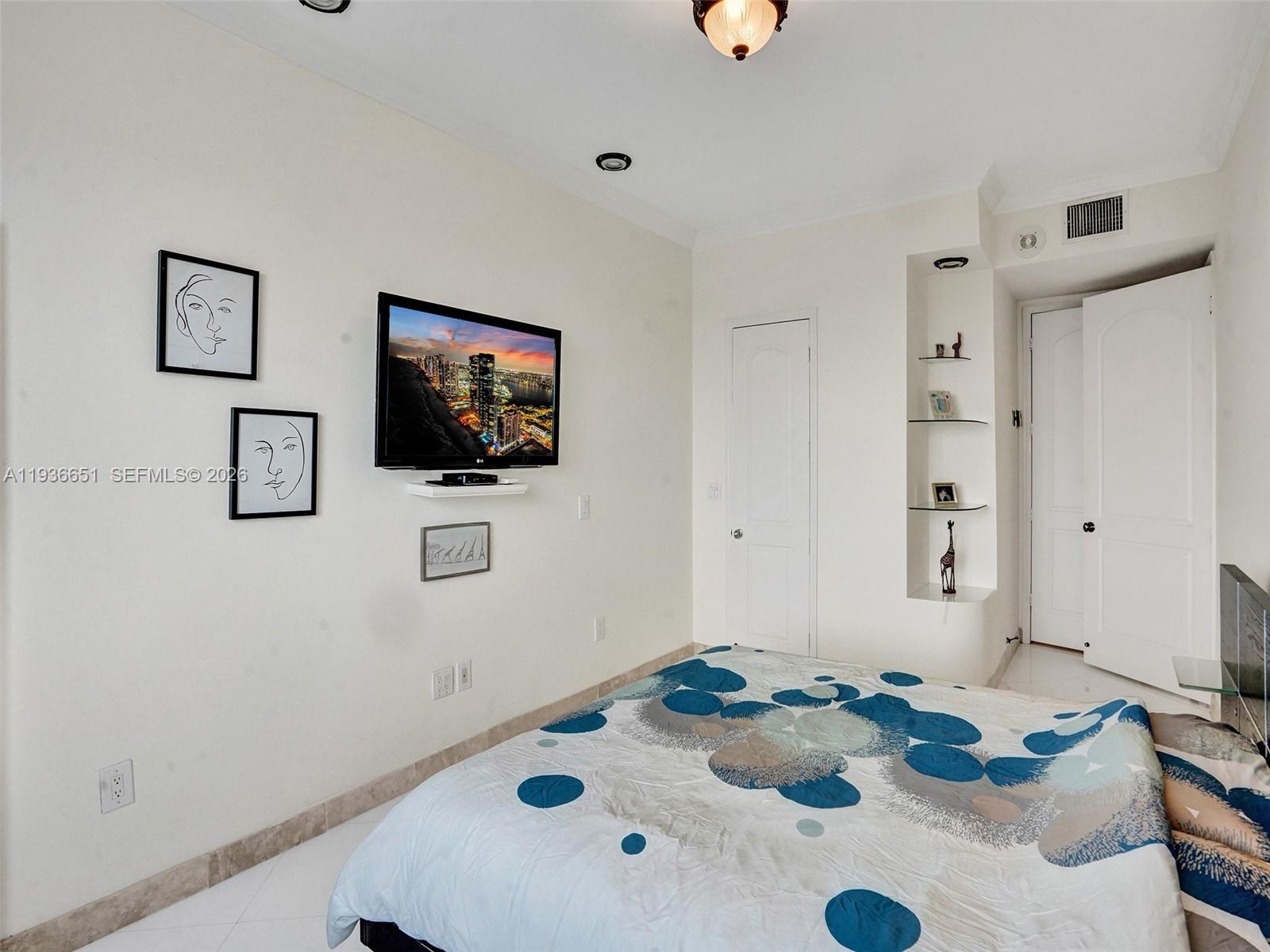 Photo of 3180 Ocean Dr  #1709, Hallandale Beach, Florida, 33009 - 