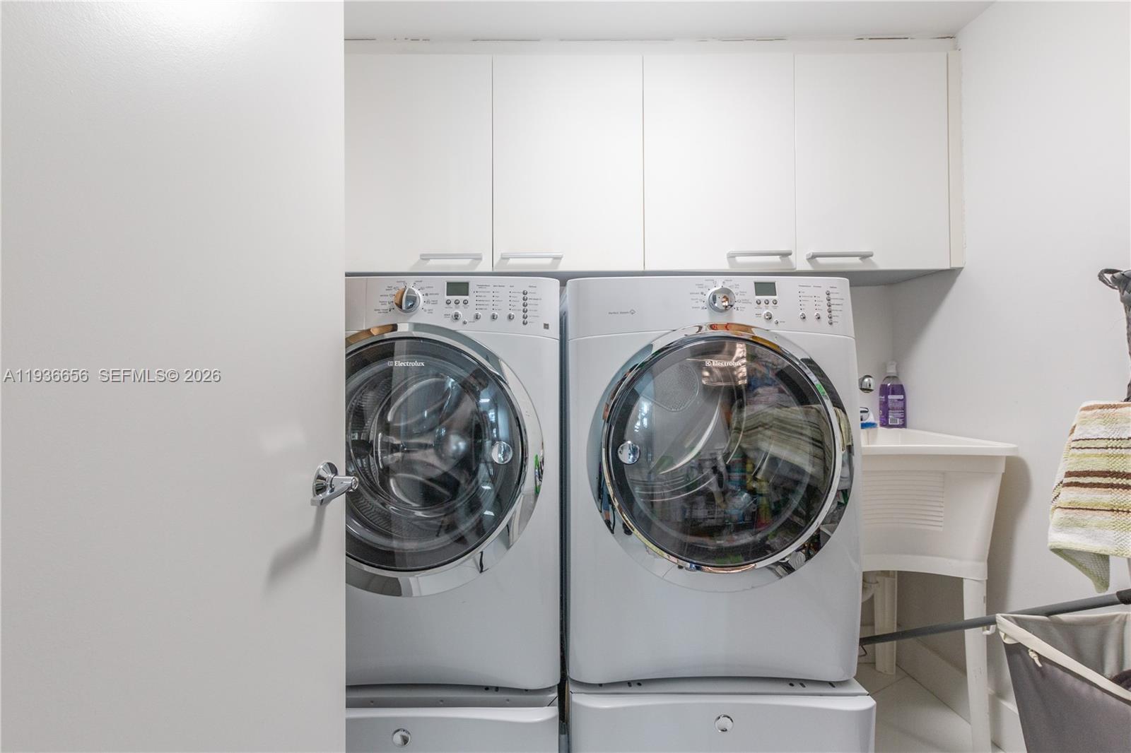 Photo of 17201 Collins Ave #1807, Sunny Isles Beach, Florida, 33160 -