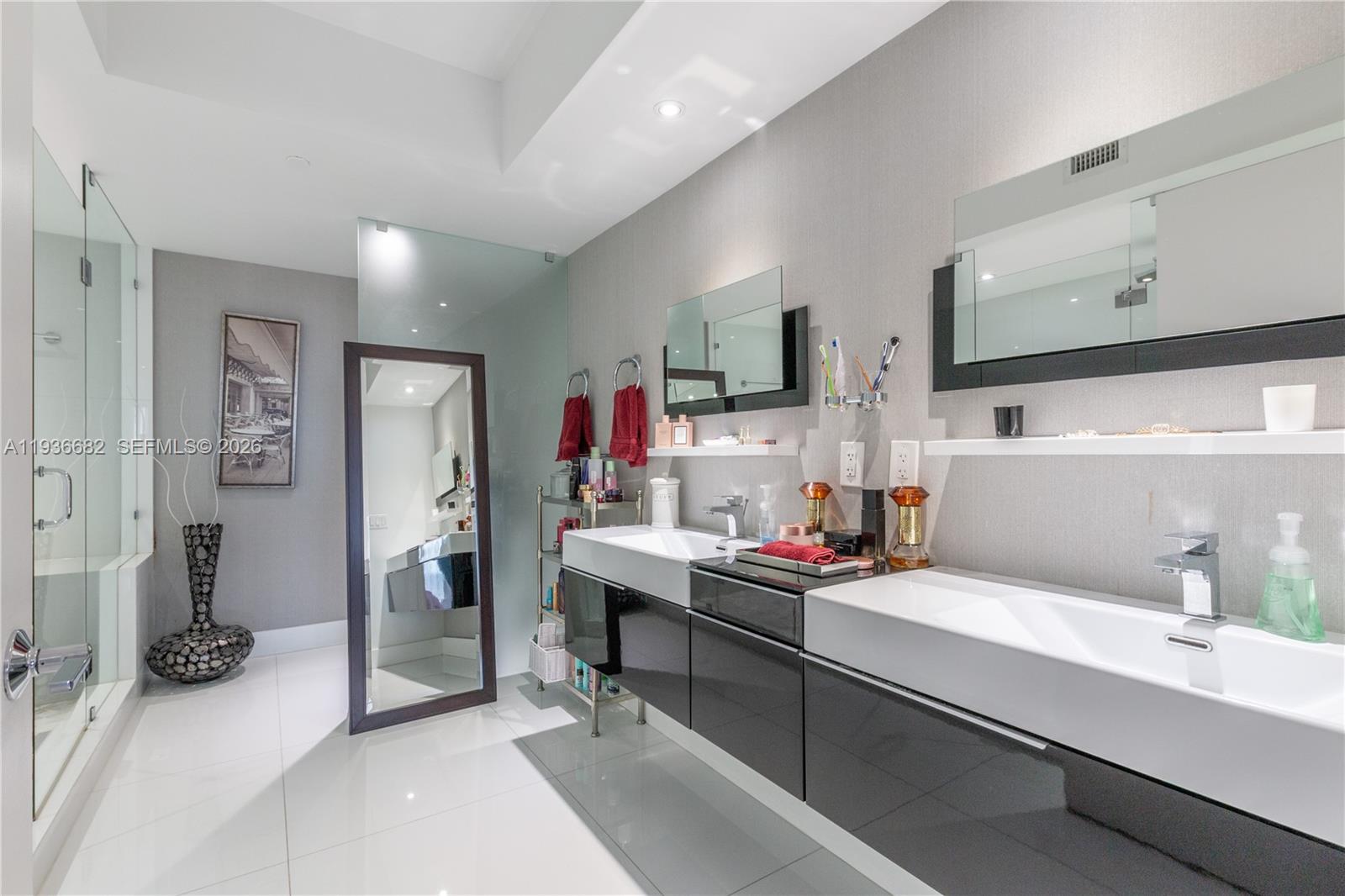 Photo of 17201 Collins Ave  #1807, Sunny Isles Beach, Florida, 33160 - 