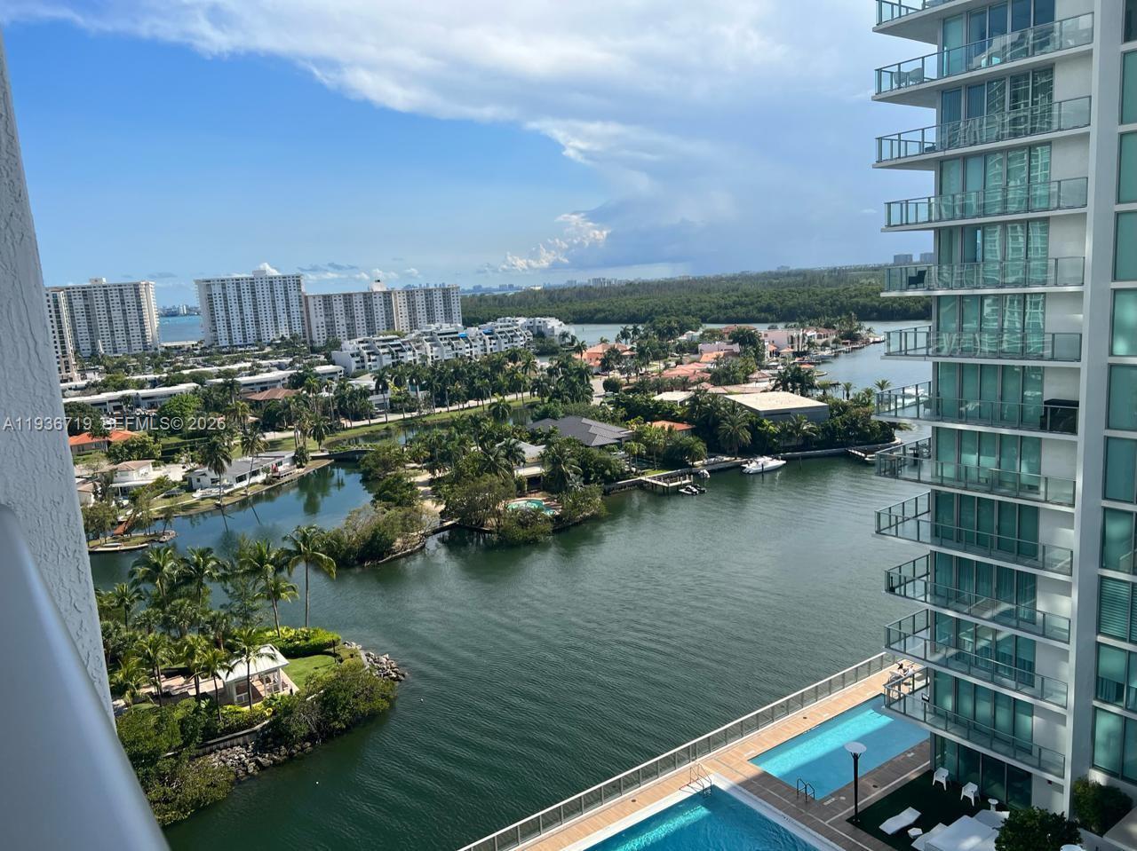 4-1407 3 / 4 1892 кв.футов $ 2025-12-30 0 Фото