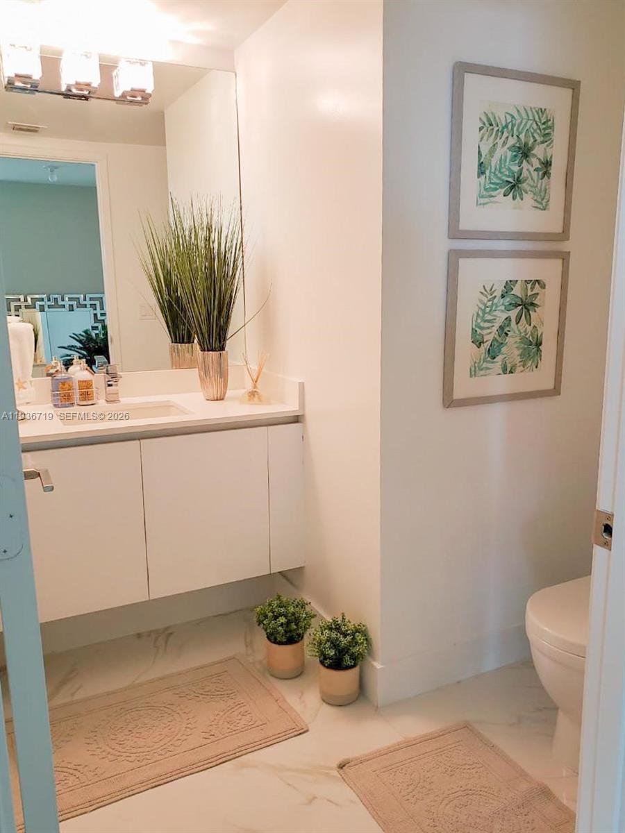 4-1407 3 / 4 1892 кв.футов $ 2025-12-30 0 Фото