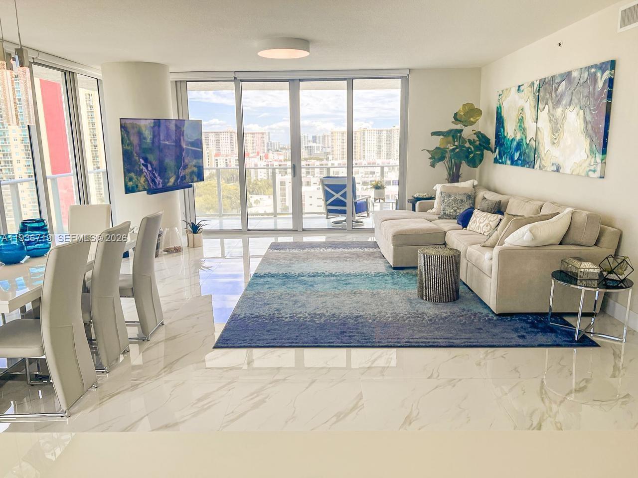 4-1407 3 / 4 1892 кв.футов $ 2025-12-30 0 Фото