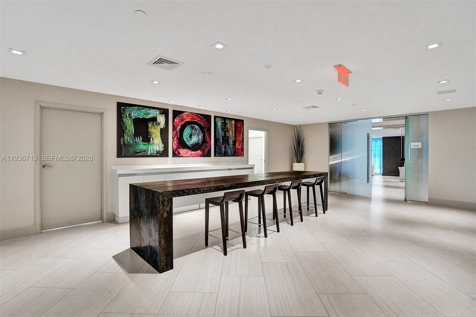 See details 4-1407 3 / 4 1892 sq. ft. $ 2025-12-30 0 Photo