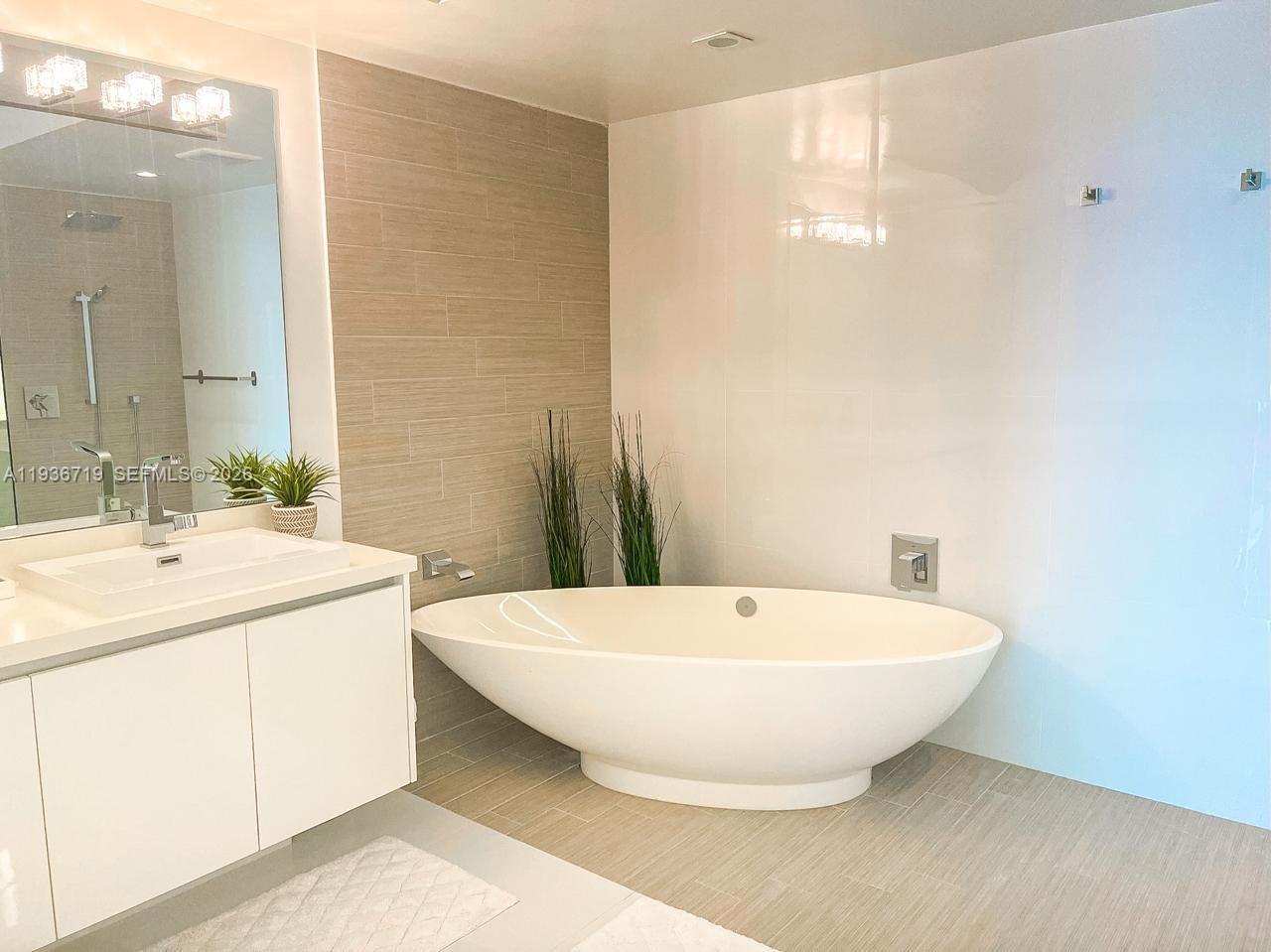 4-1407 3 / 4 1892 кв.футов $ 2025-12-30 0 Фото