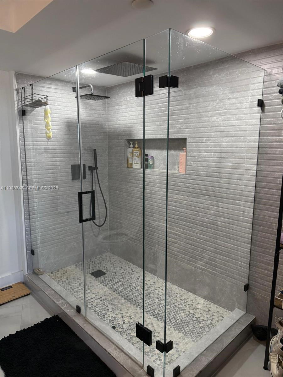 1710 2 / 2 1300 sq. ft. $ 2025-12-30 0 Photo