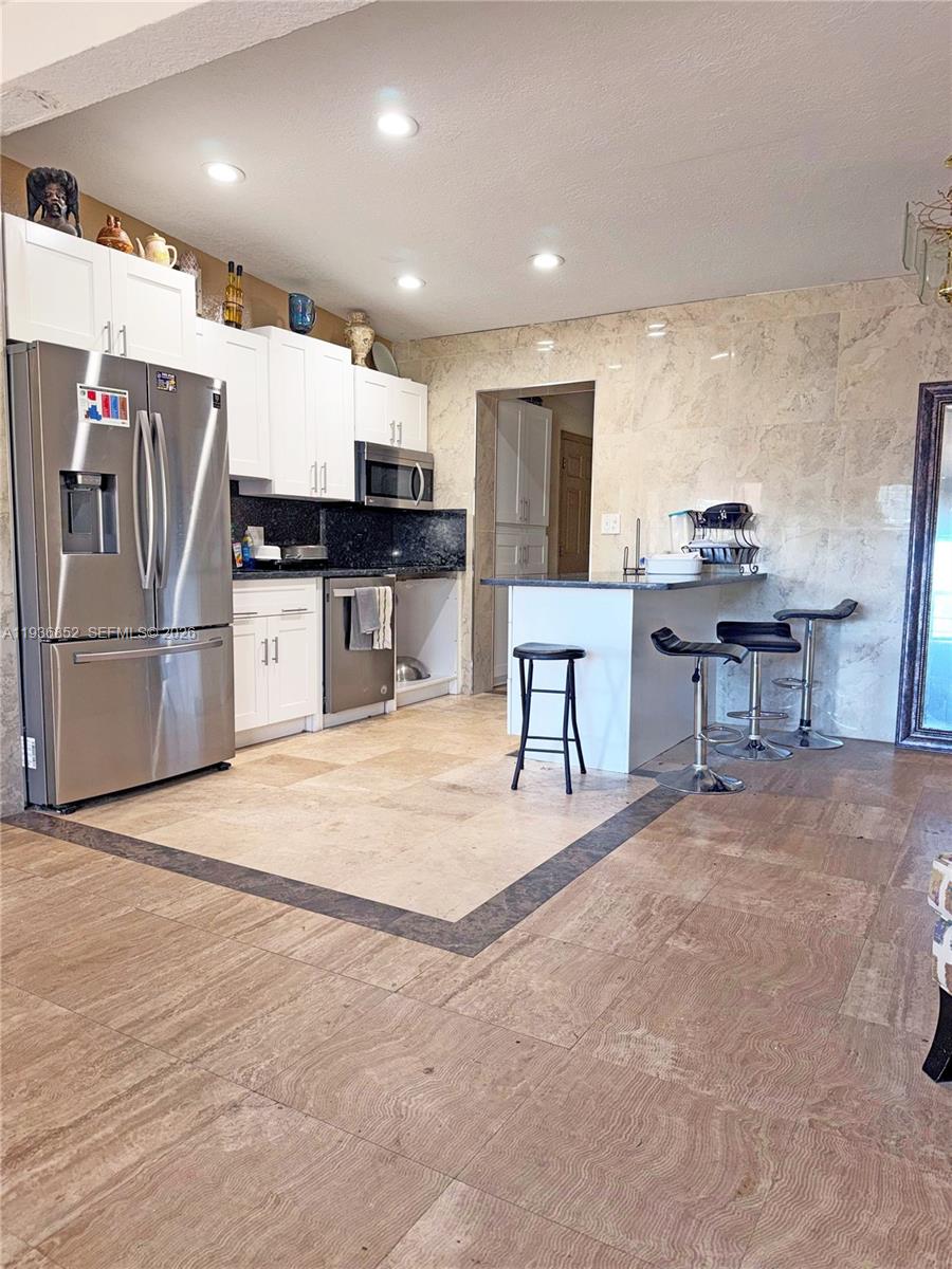 Ver detalles 130 3 / 2 1328 sq. ft. $ 2025-12-31 0 foto