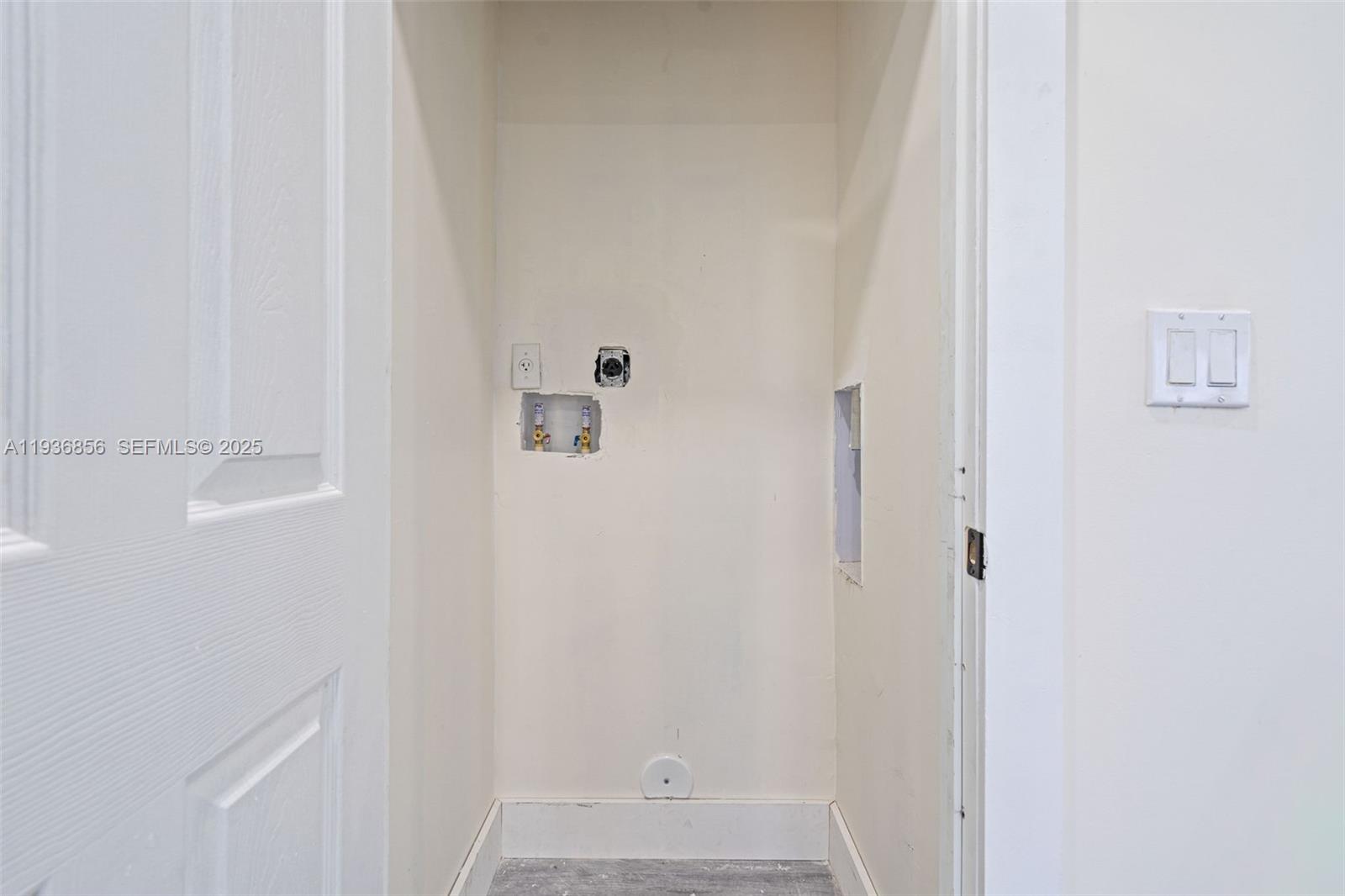 See details / sq. ft. $ 2025-12-31 0 Photo