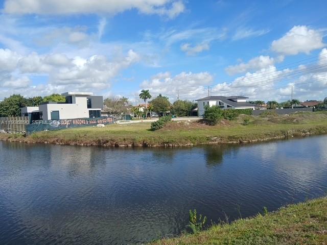   /   sq. ft. $ 2025-12-31 0 Photo