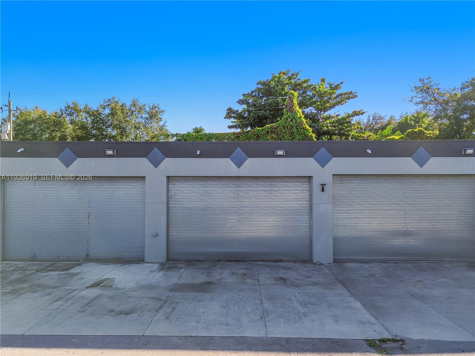   /   sq. ft. $ 2025-12-31 0 Photo