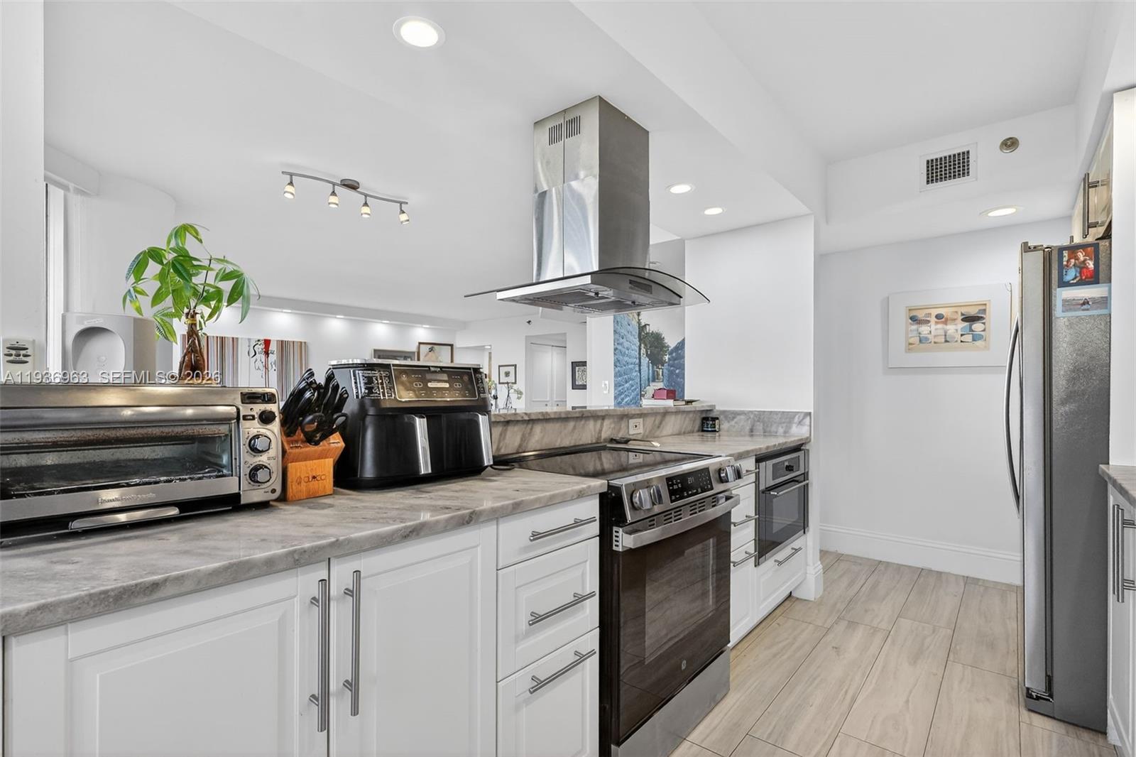 707 3 / 3  кв.футов $ 2026-01-03 0 Фото