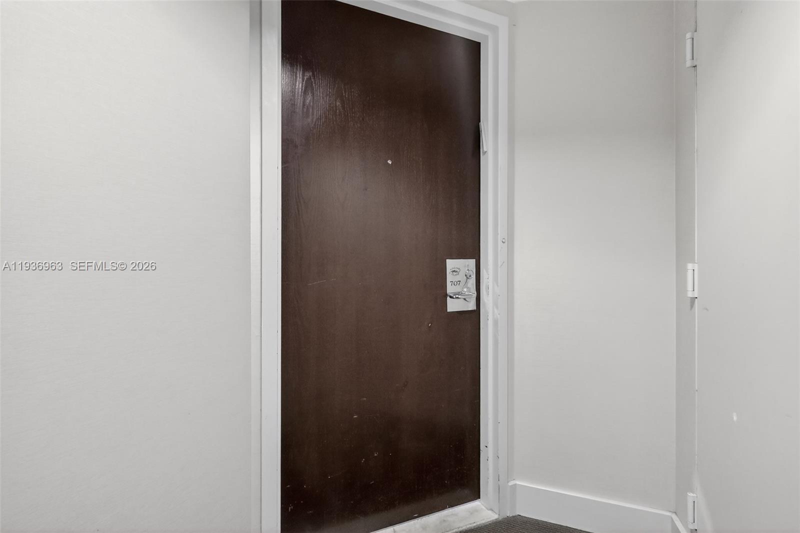 707 3 / 3  кв.футов $ 2026-01-03 0 Фото