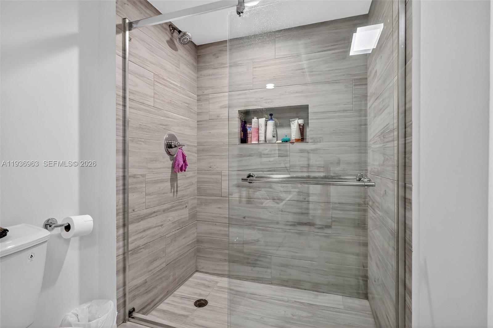 707 3 / 3  кв.футов $ 2026-01-03 0 Фото