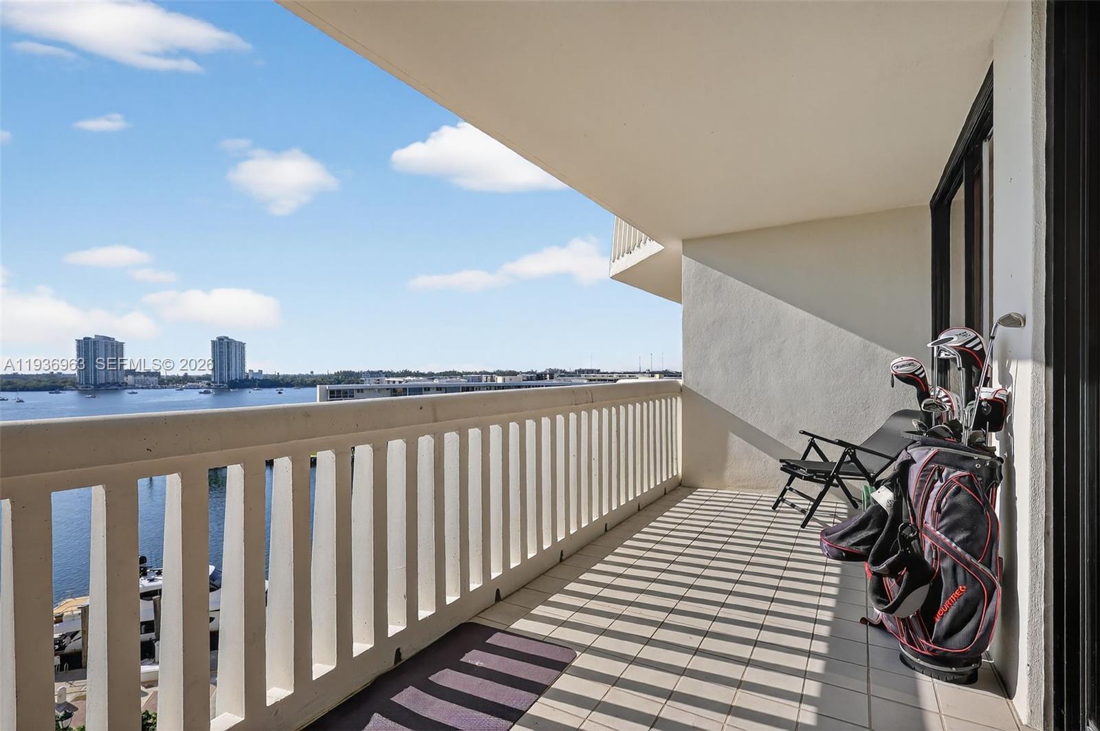 707 3 / 3  кв.футов $ 2026-01-03 0 Фото