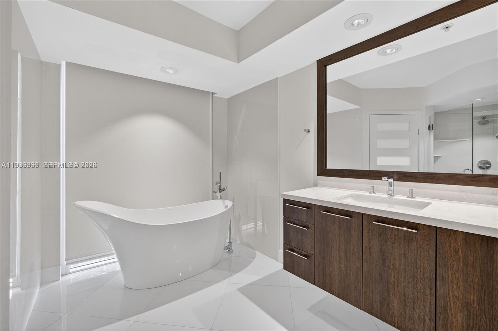 Photo of 3370 Hidden Bay Dr #2711, Aventura, Florida, 33180 -