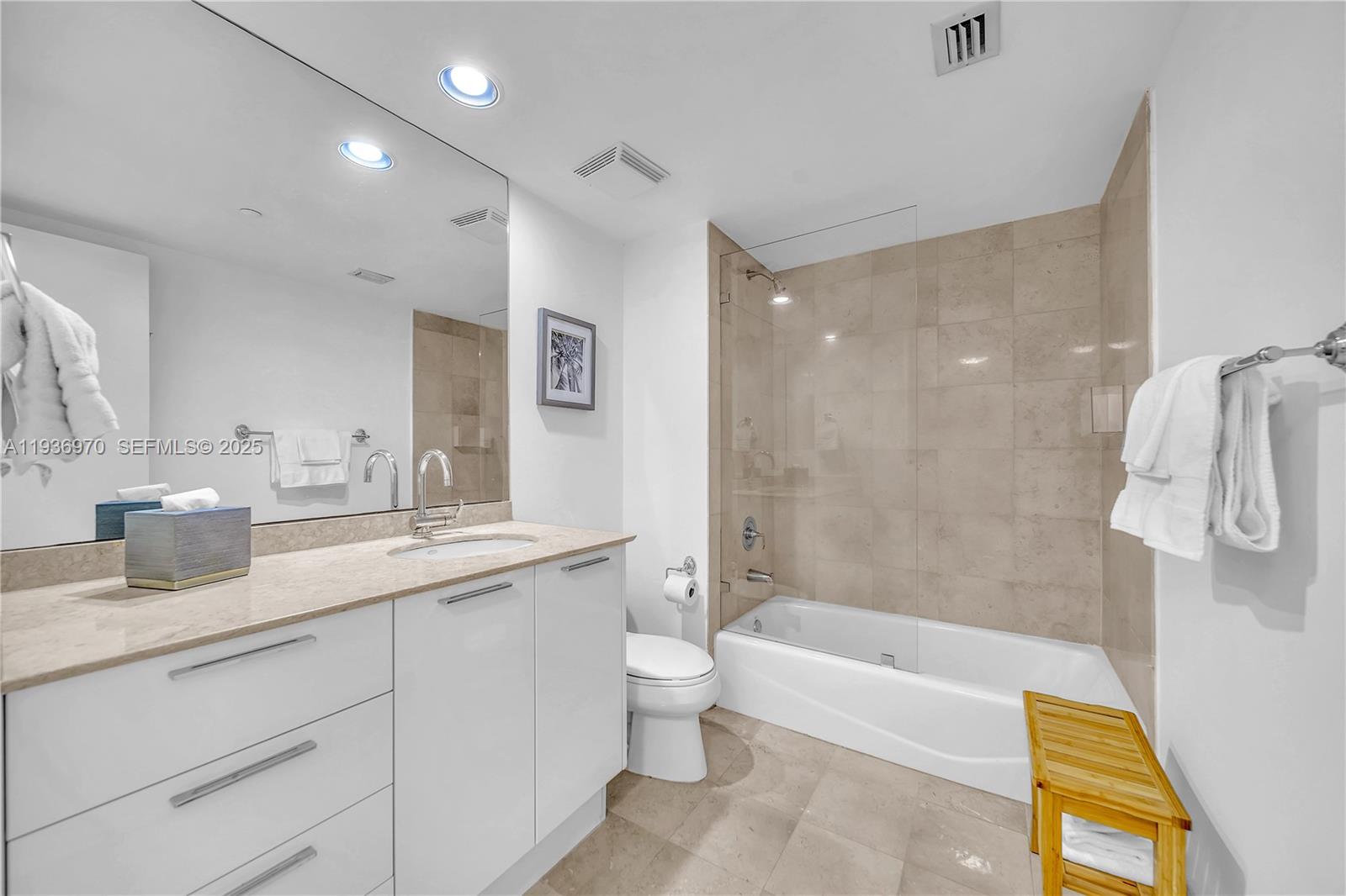 Photo of 18911 Collins Ave  #2802, Sunny Isles Beach, Florida, 33160 - 2nd Bathroom
