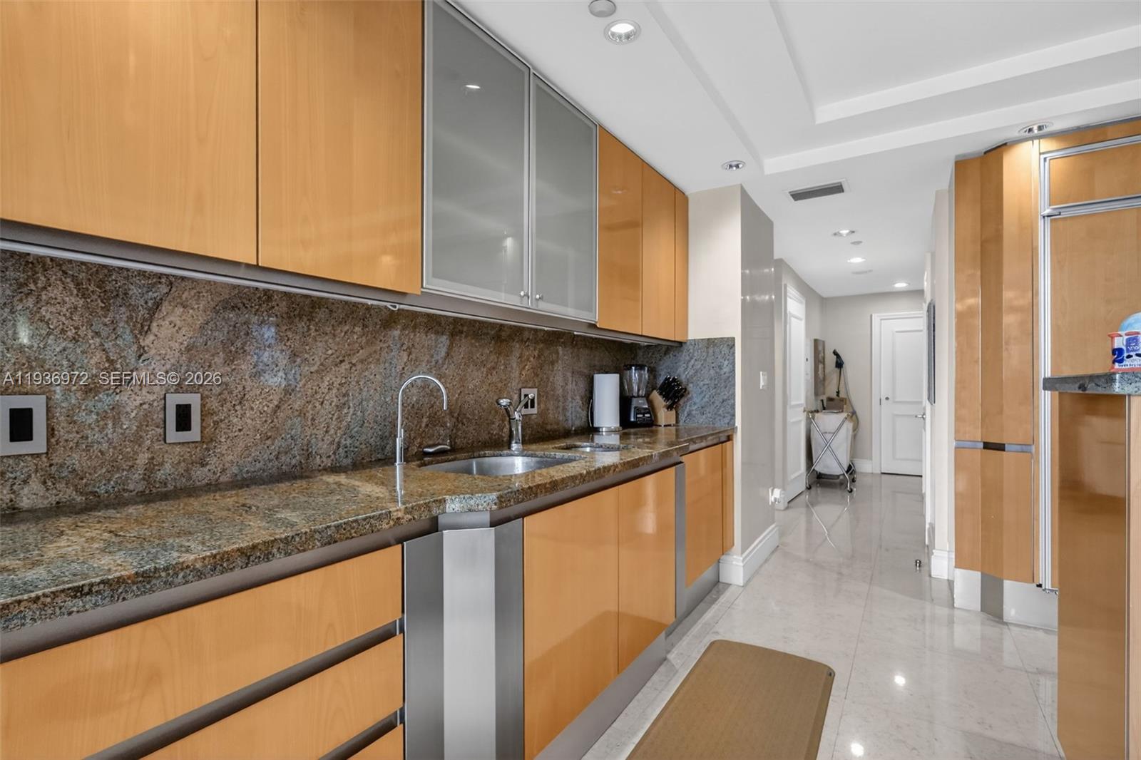 3006 4 / 5 4740 sq. ft. $ 2025-12-31 0 Photo