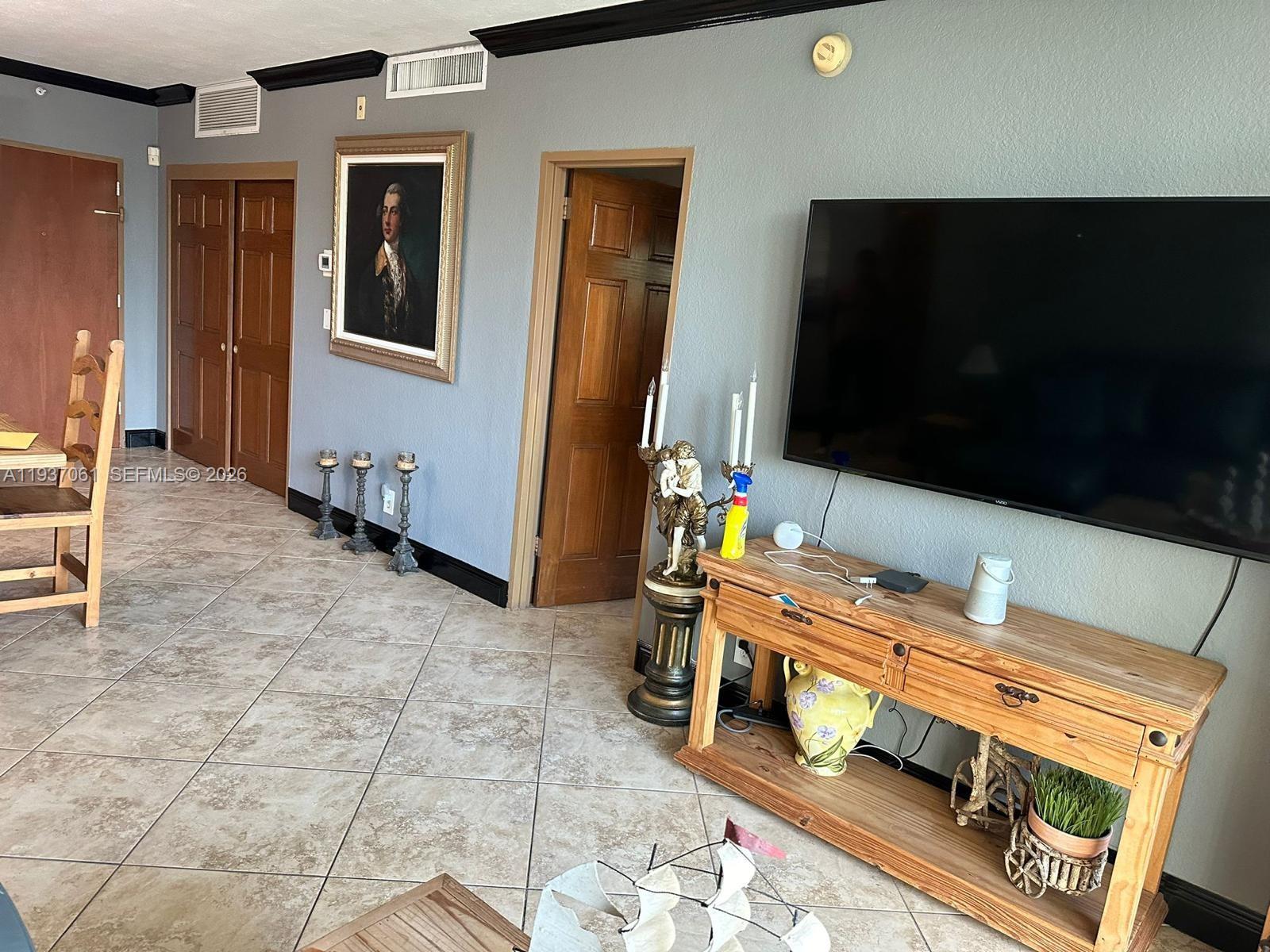 Photo of 3801 Ocean Dr  #4P, Hollywood, Florida, 33019 - 