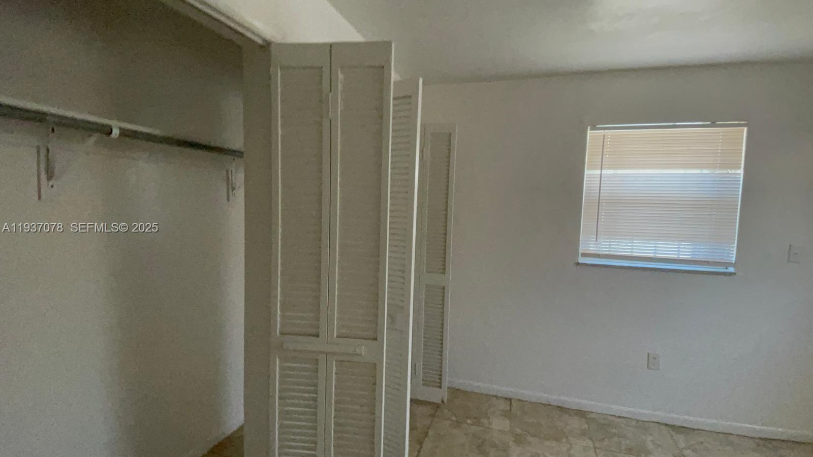 Подробнее / 1560 кв.футов $ 2025-12-31 0 Фото