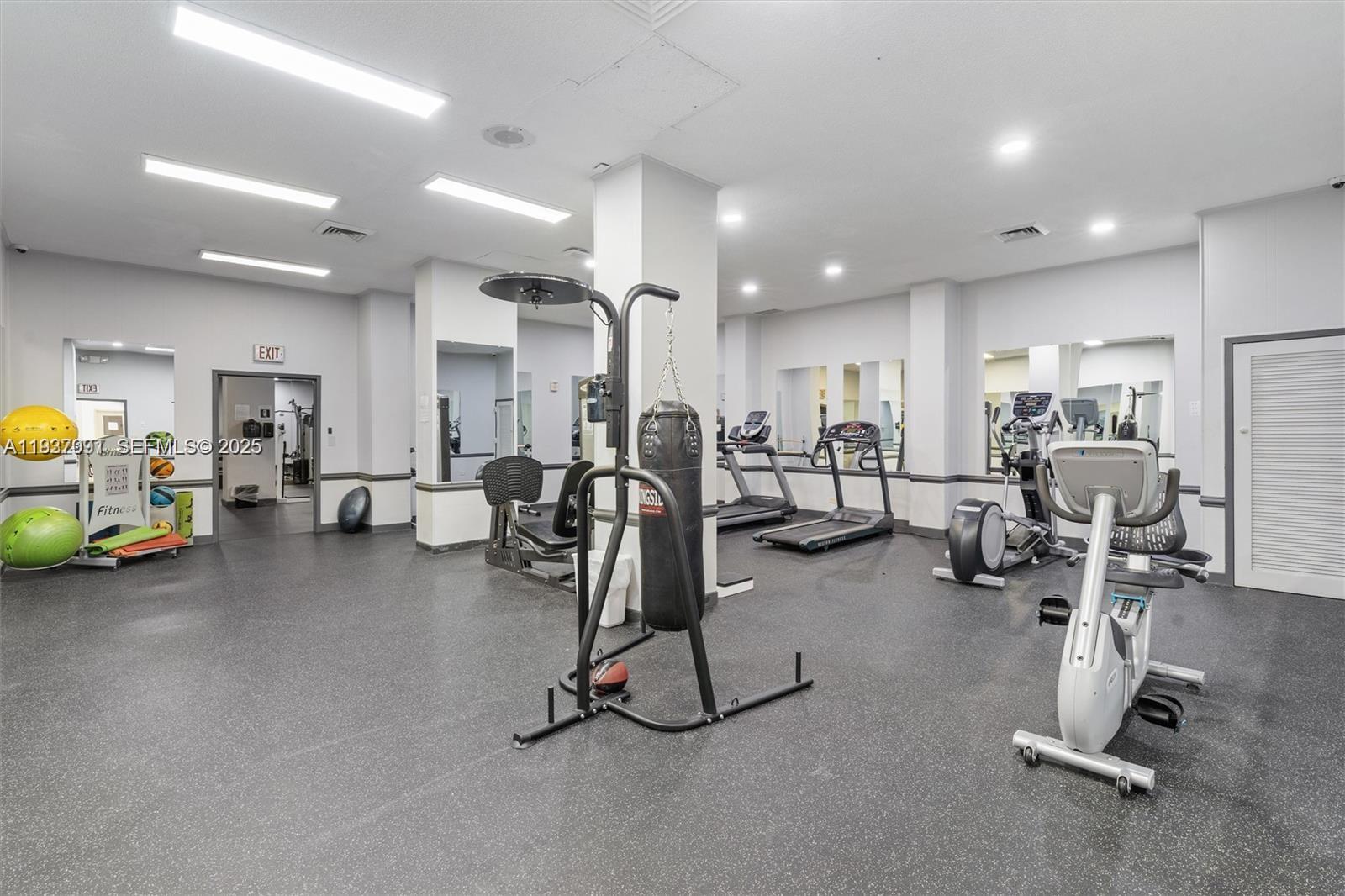 218 2 / 2 1275 sq. ft. $ 2026-01-01 0 Photo