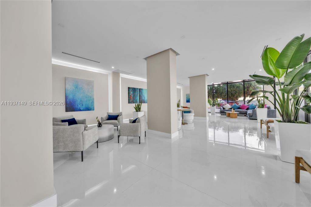 Photo of 2401 Ocean Dr #702, Hollywood, Florida, 33019 -