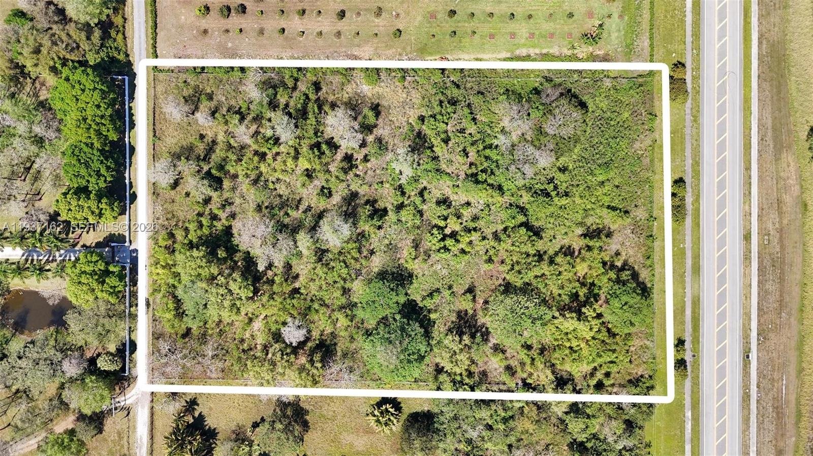   /   sq. ft. $ 2026-01-01 0 foto