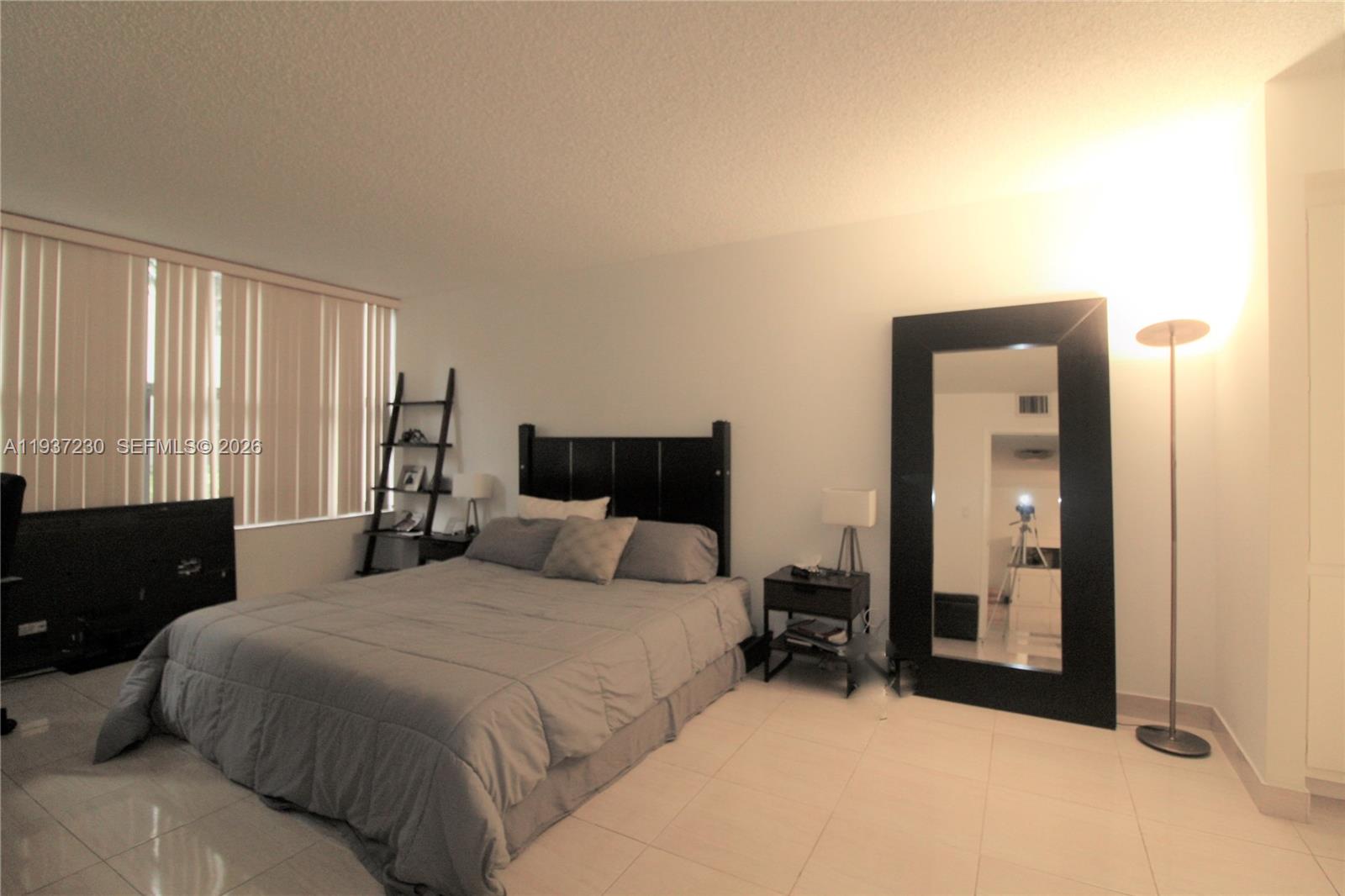 Photo of 2500 Parkview Dr  #315, Hallandale Beach, Florida, 33009 - 
