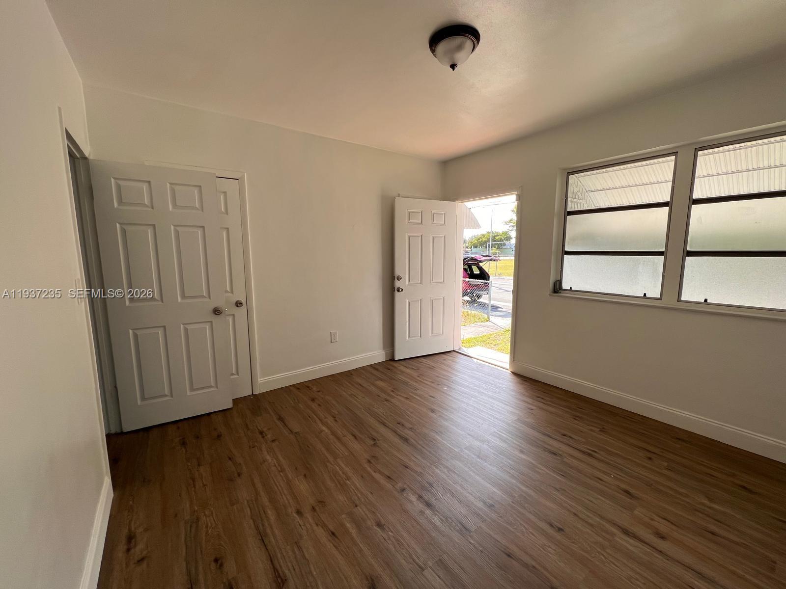 Подробнее / 1868 кв.футов $ 2026-01-01 0 Фото