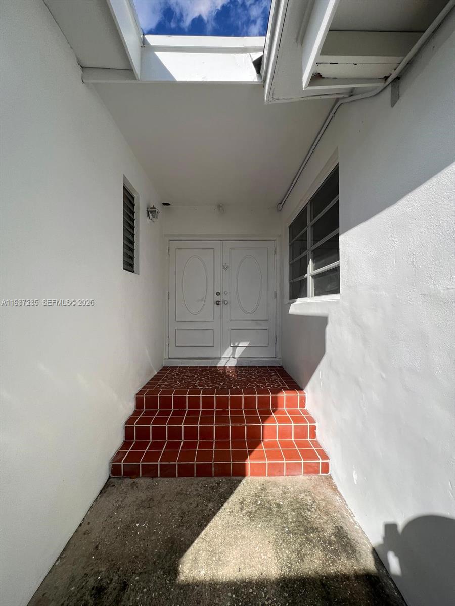 Подробнее / 1868 кв.футов $ 2026-01-01 0 Фото