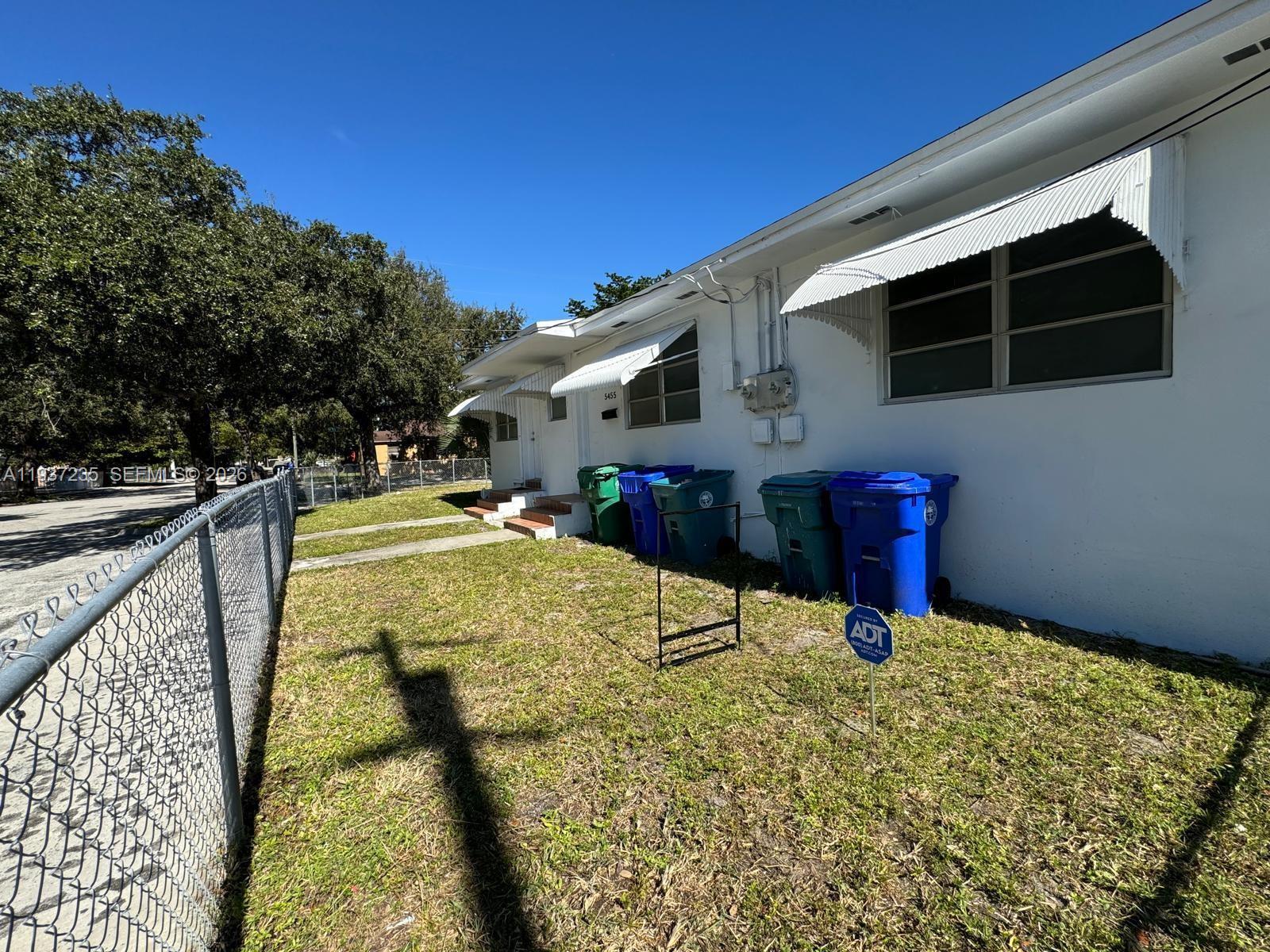 Подробнее / 1868 кв.футов $ 2026-01-01 0 Фото