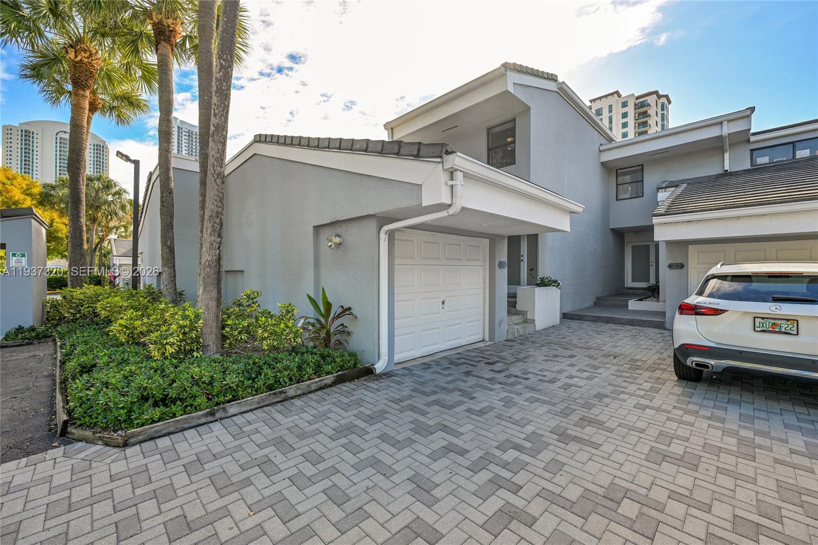 Photo of 310 Poinciana Dr (310), Sunny Isles Beach, Florida, 33160 -